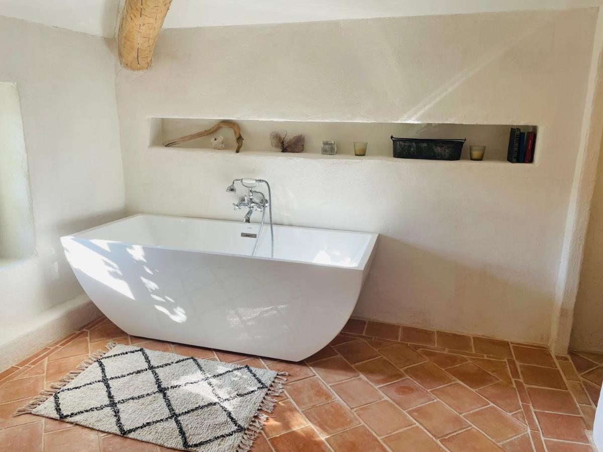 La Bastide Hotel Saint-Julien  ภายนอก รูปภาพ
